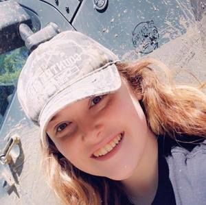 Meet your Posher, Kenzie